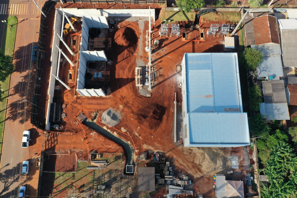 Vista aérea da obra de construção da subestação em Campo Mourão.