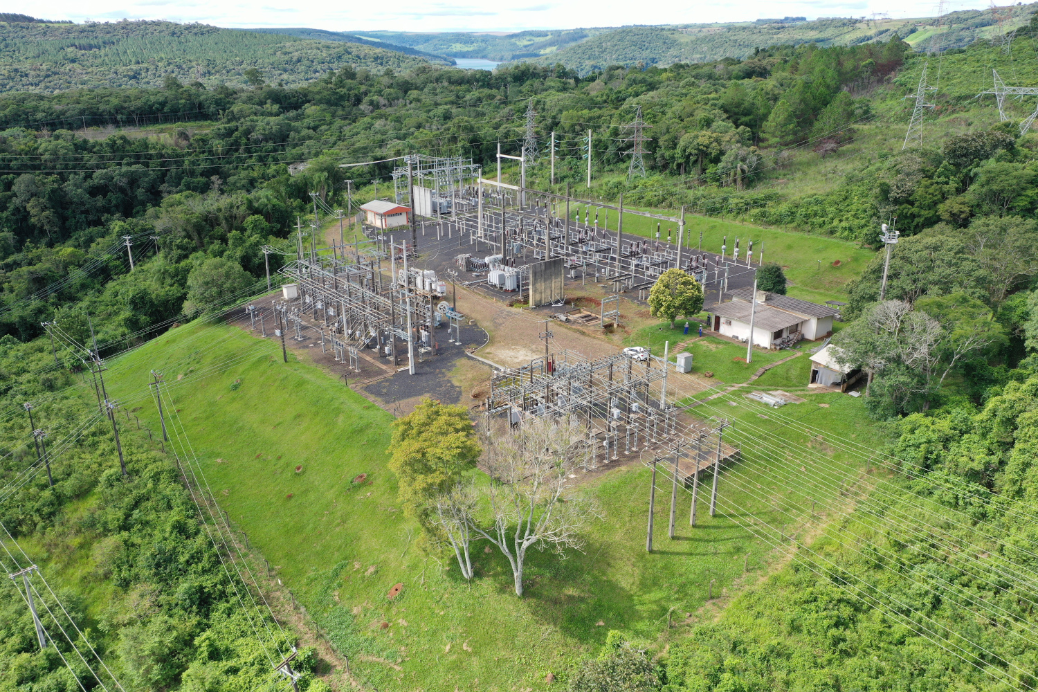 Subestação em área verde - Reserva do Iguaçu